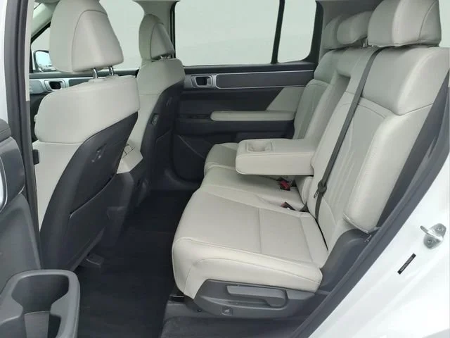 Used 2026  Hyundai SEL image 20