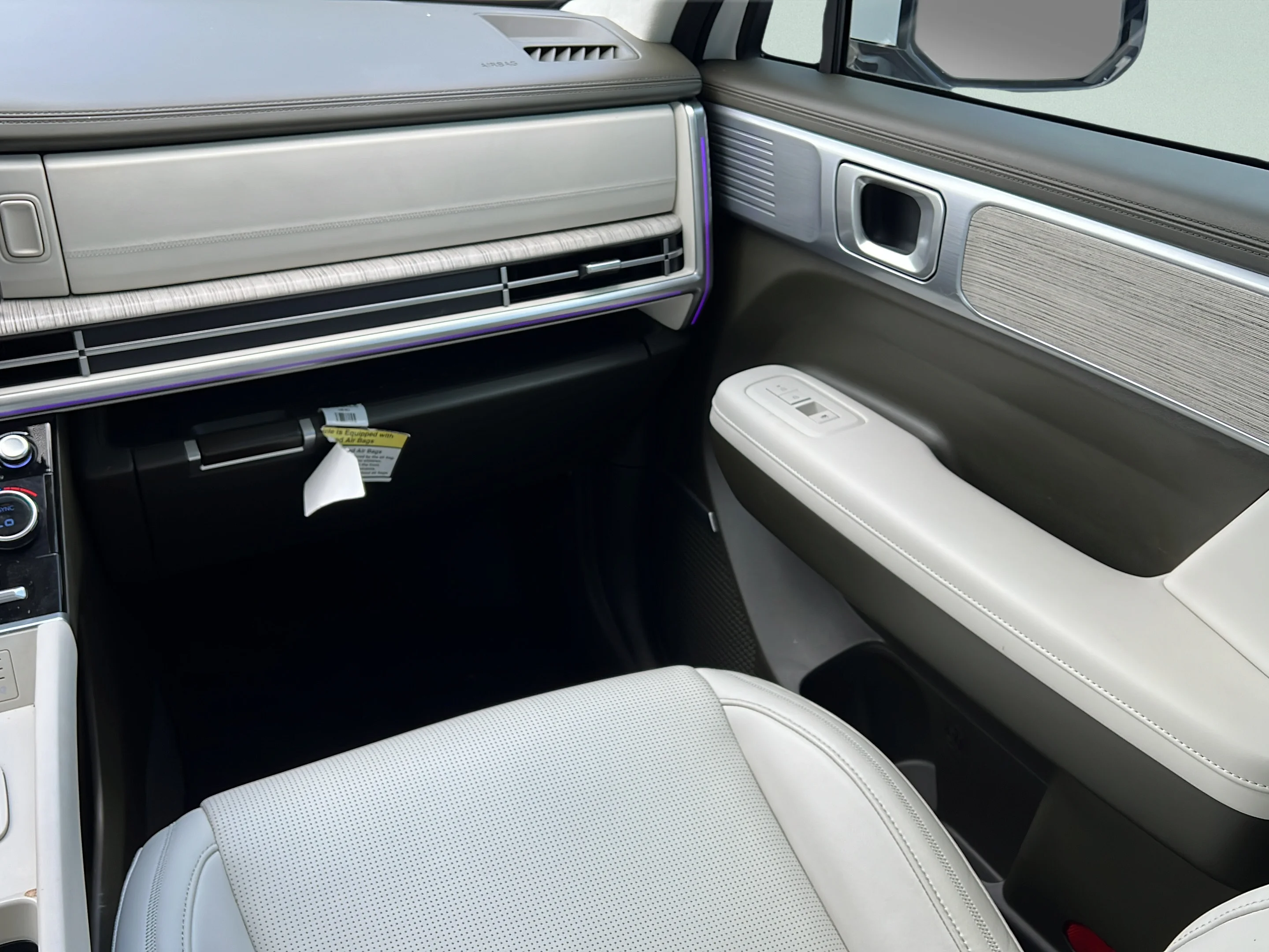 Used 2024 Serenity White Hyundai Calligraphy image 13