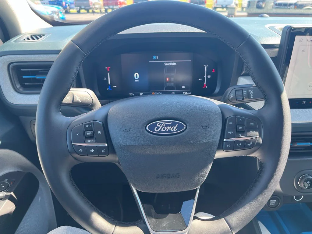 New 2026 Carbonized Gray Metallic Ford XLT image 18