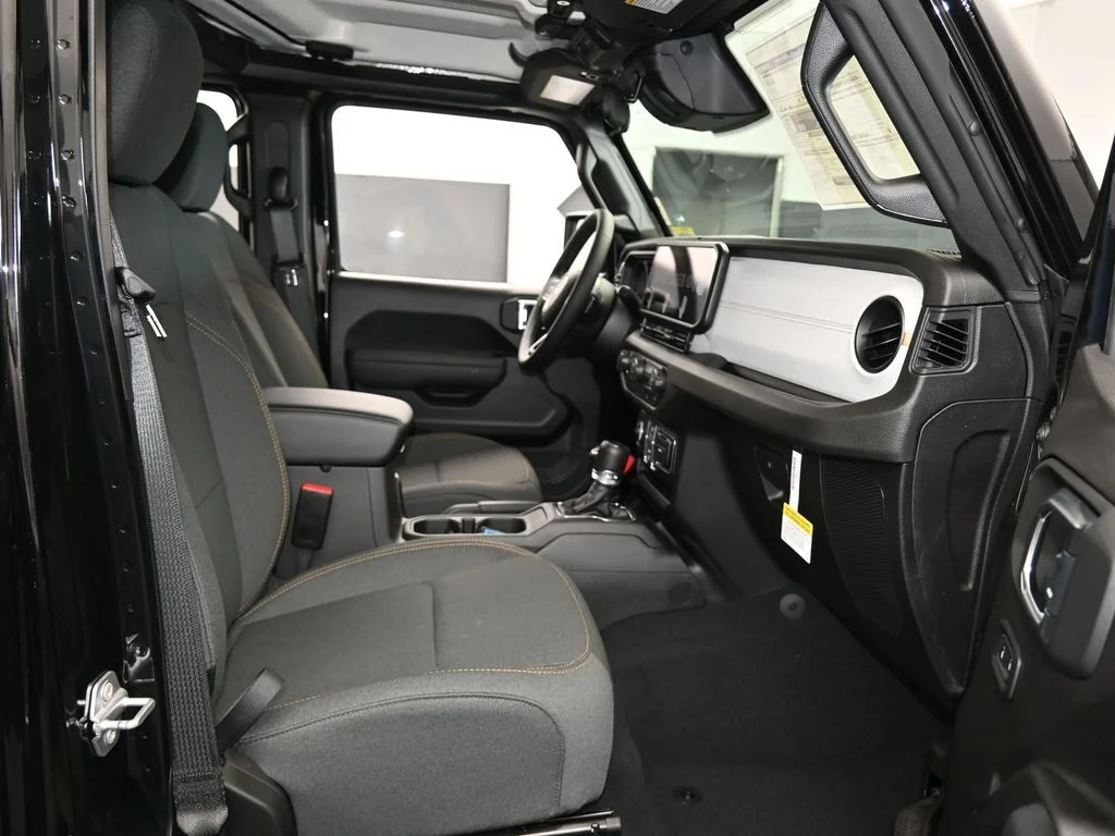 New 2026 Black Clear-Coat Exterior Paint Jeep Sport S image 36