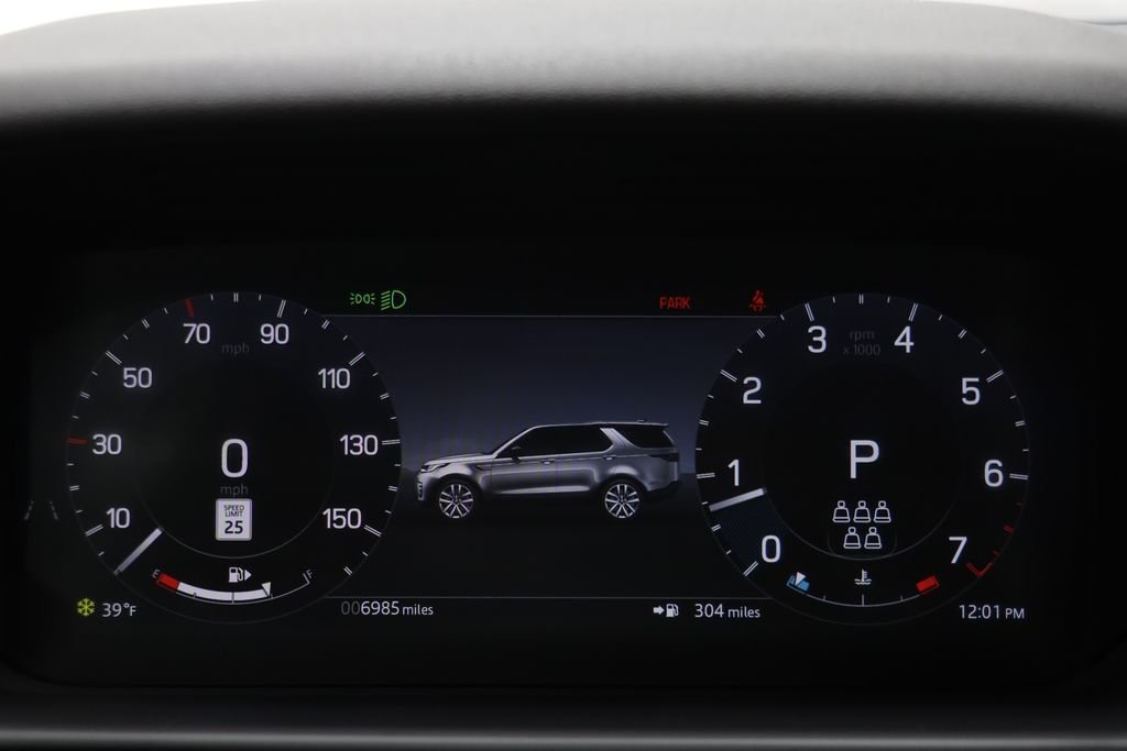 Used 2025 Gray Land Rover S image 7