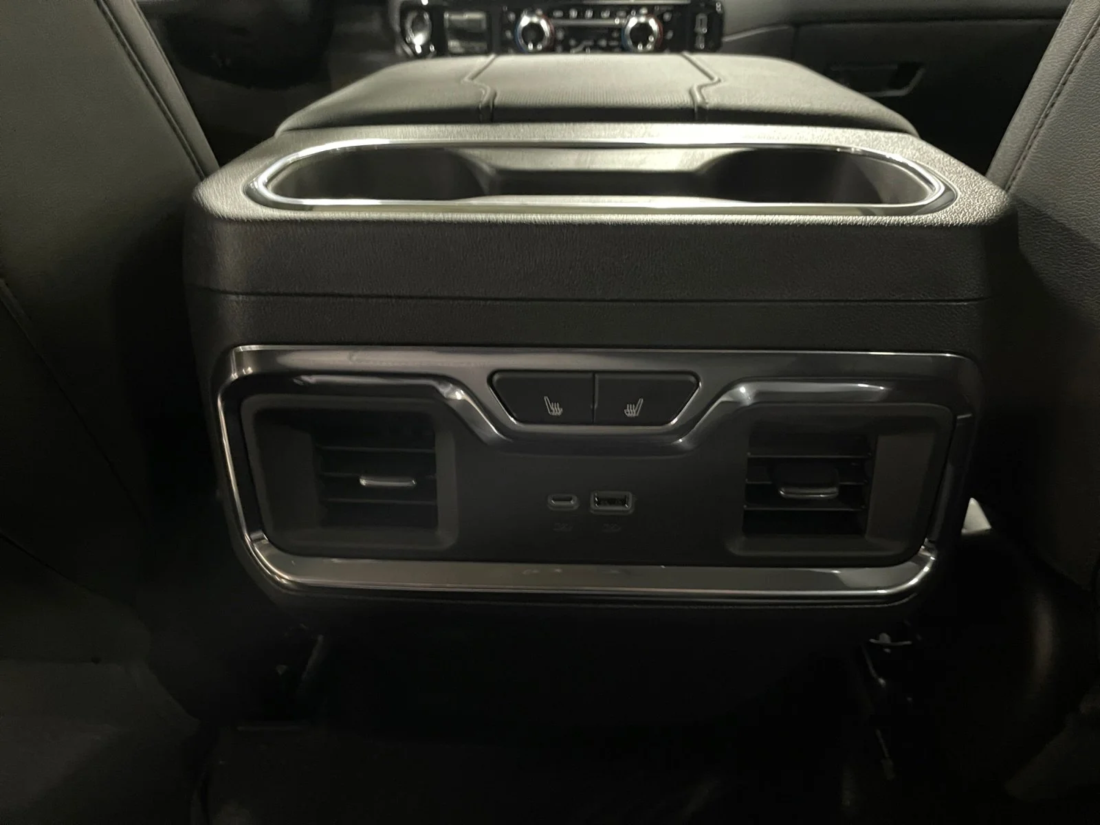 New 2026 Glacier White Tricoat GMC SLT image 18