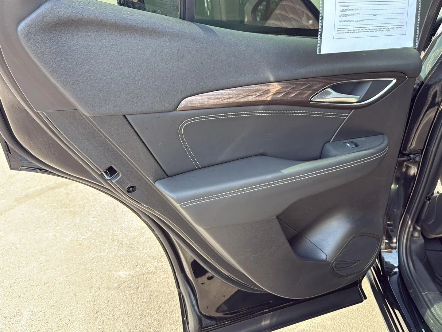 Used 2023 Ebony Twilight Metallic Buick Avenir image 21