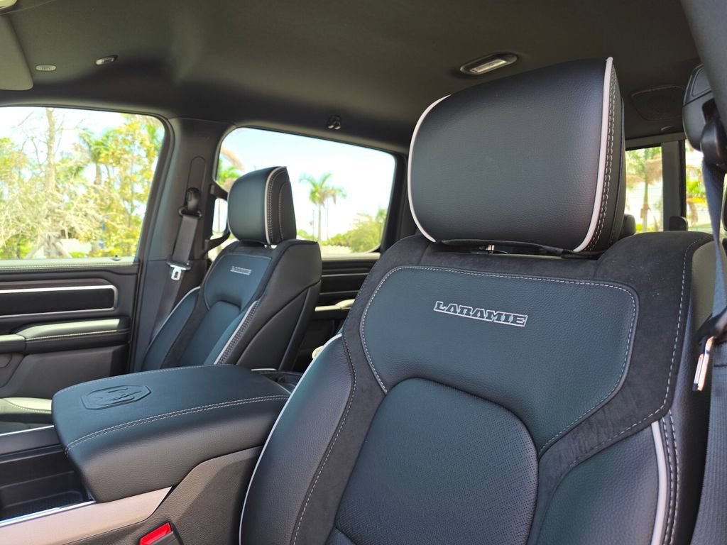 New 2026 Molten Red Pearl-Coat Exterior Paint RAM Laramie image 26