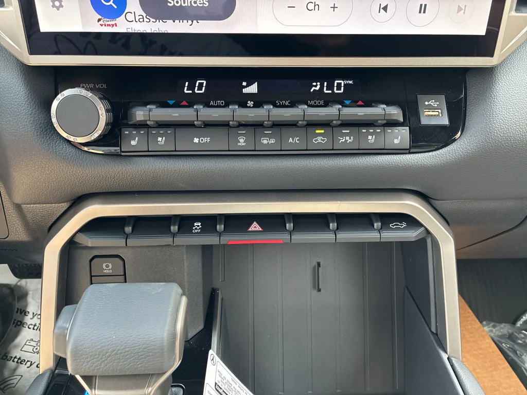2026 Toyota Tundra Limited - Photo 23