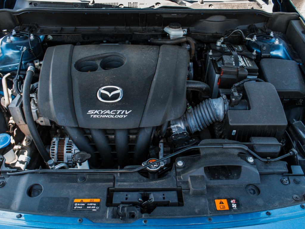 Used 2019 Eternal Blue Mica Mazda Grand Touring image 31