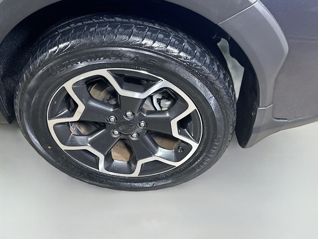 Used 2015 Dark Gray Metallic Subaru Limited image 28