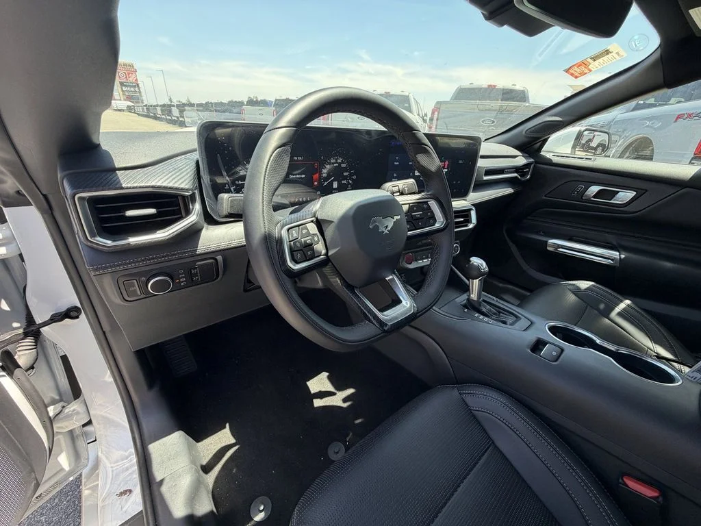 2025 Ford Mustang EcoBoost Premium - Photo 20