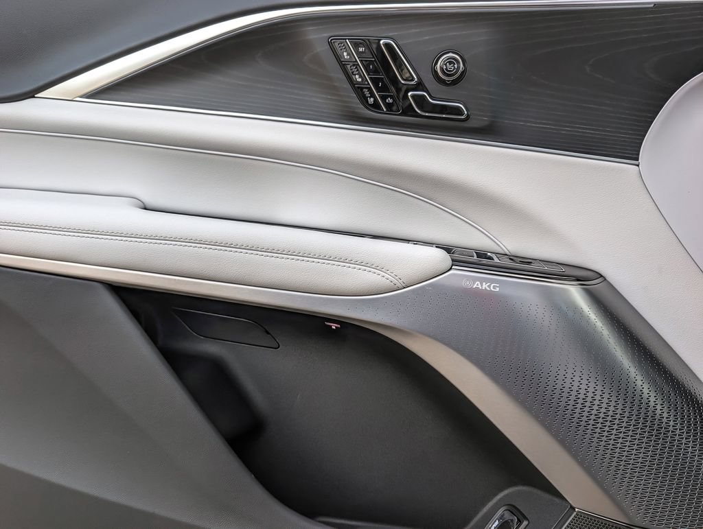 2026 Cadillac LYRIQ Premium Luxury - Photo 11