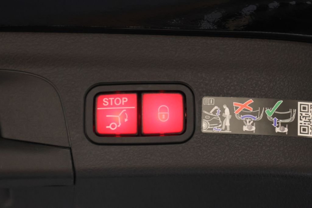 Certified Used 2026 Black Mercedes-Benz GLE 350 image 58