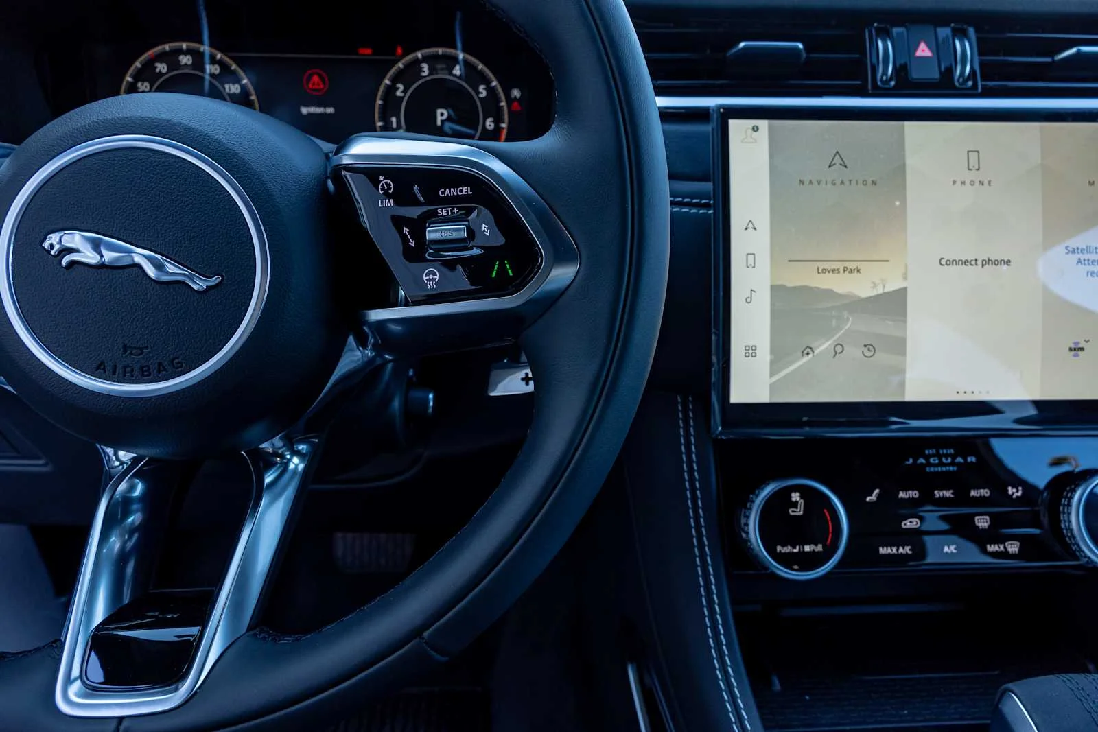 2026 Jaguar F-Pace R-Dynamic S - Photo 13