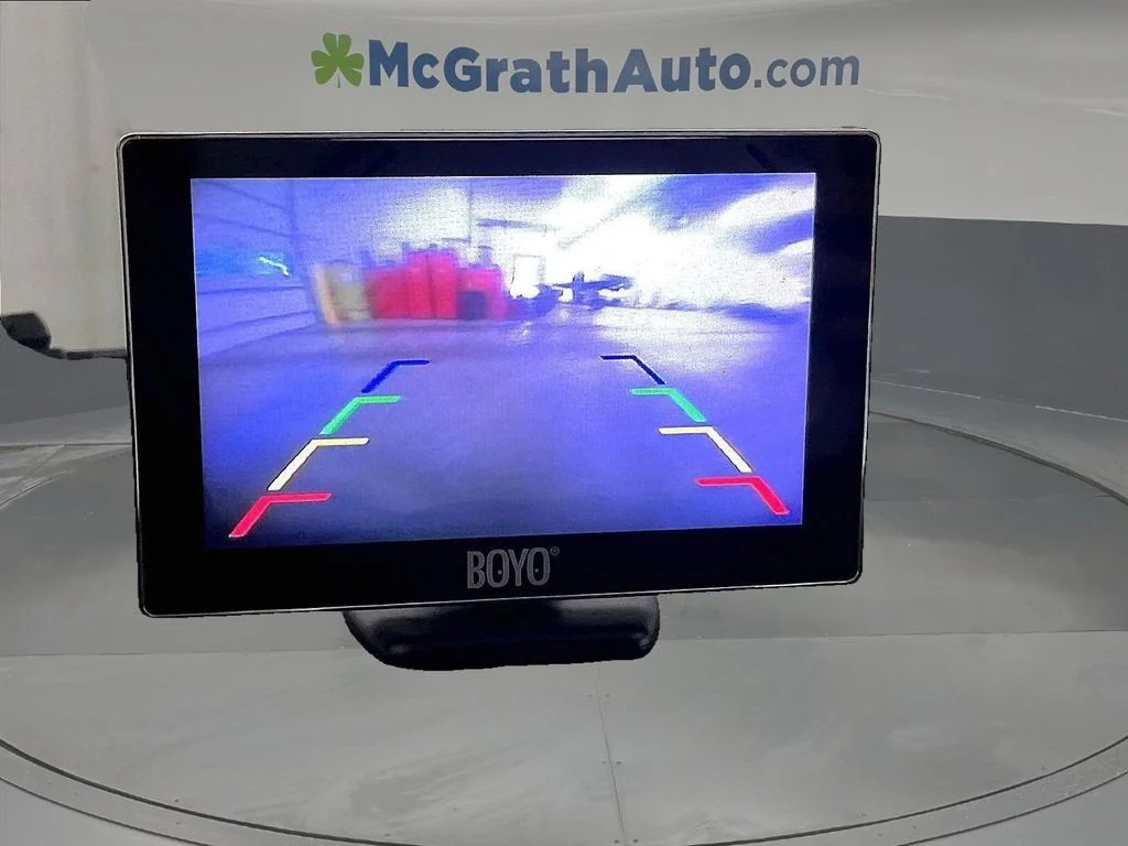 Used 2017 White Ford XL image 25