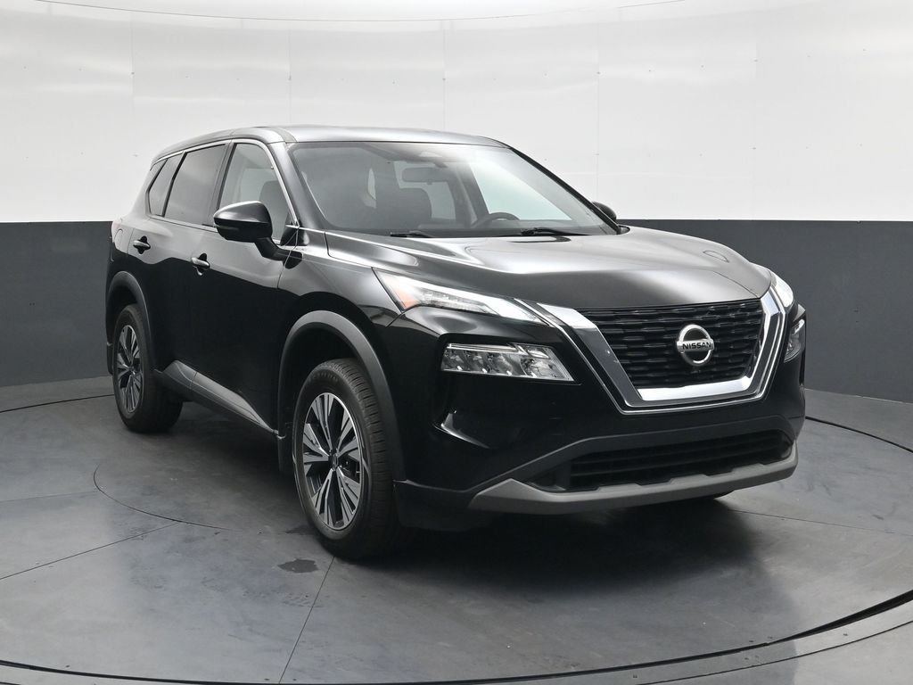 Used 2022 Black Nissan SV image 2