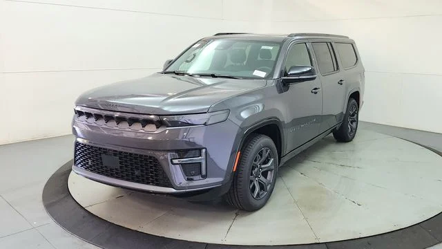 New 2026 Baltic-Gray Metallic Clear-Coat Exterior Paint Jeep Limited Altitude image 3