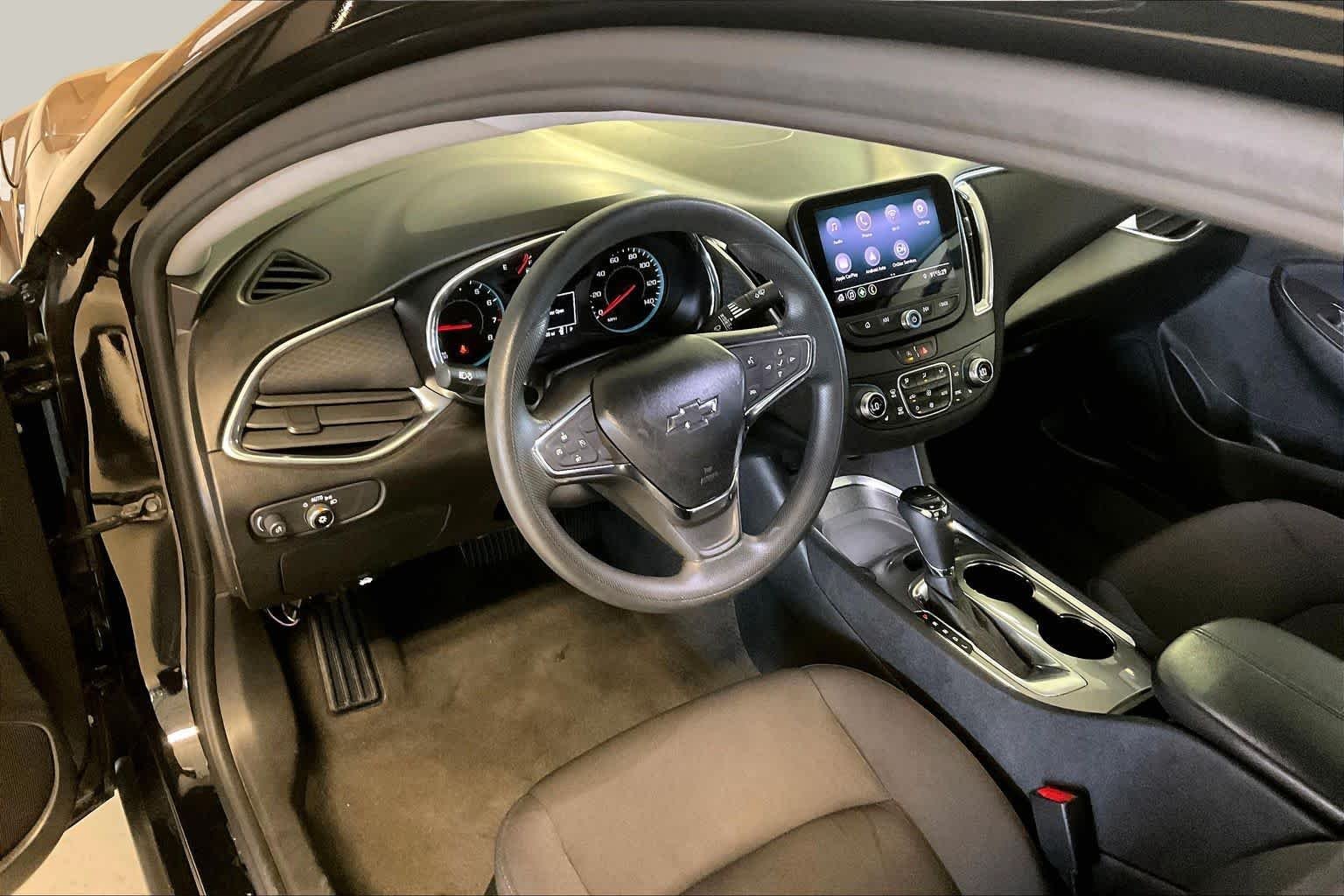 Used 2020 Mosaic Black Metallic Chevrolet LT image 16