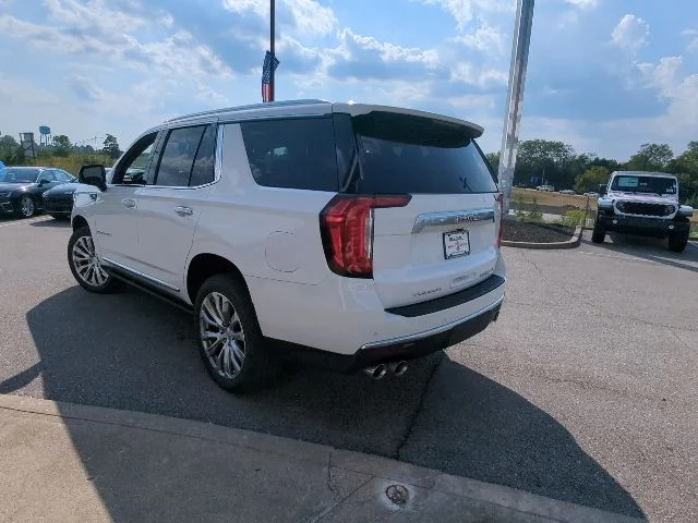 2023 GMC Yukon Denali - Photo 31