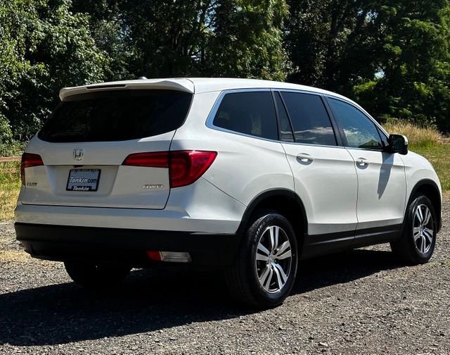 Used 2016 White Diamond Pearl Honda EX-L image 9