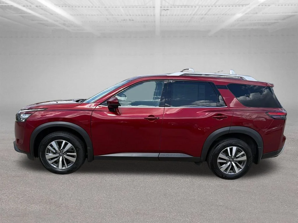 Certified Used 2025 Red Nissan SL image 2
