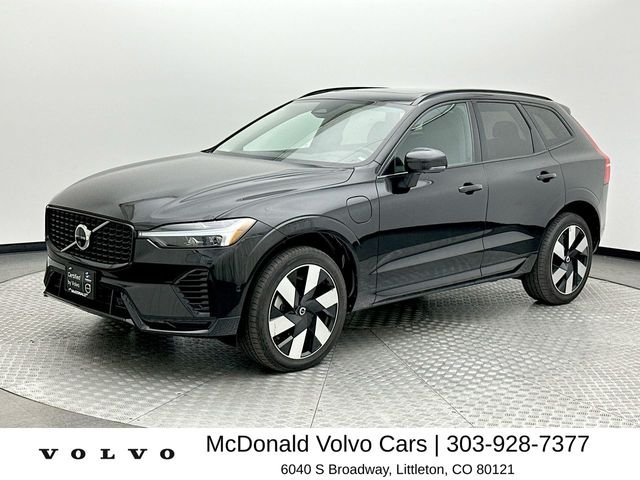 2024 Volvo XC60 Recharge Plug-In Hybrid T8 Plus Dark Theme