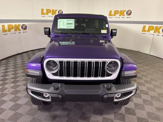 New 2026 Reign Exterior Paint Jeep Sahara image 2
