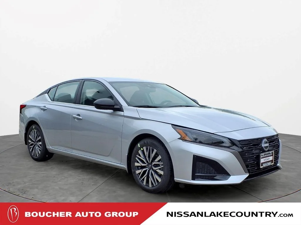 New 2026 Silver Nissan 2.5 SV image 2