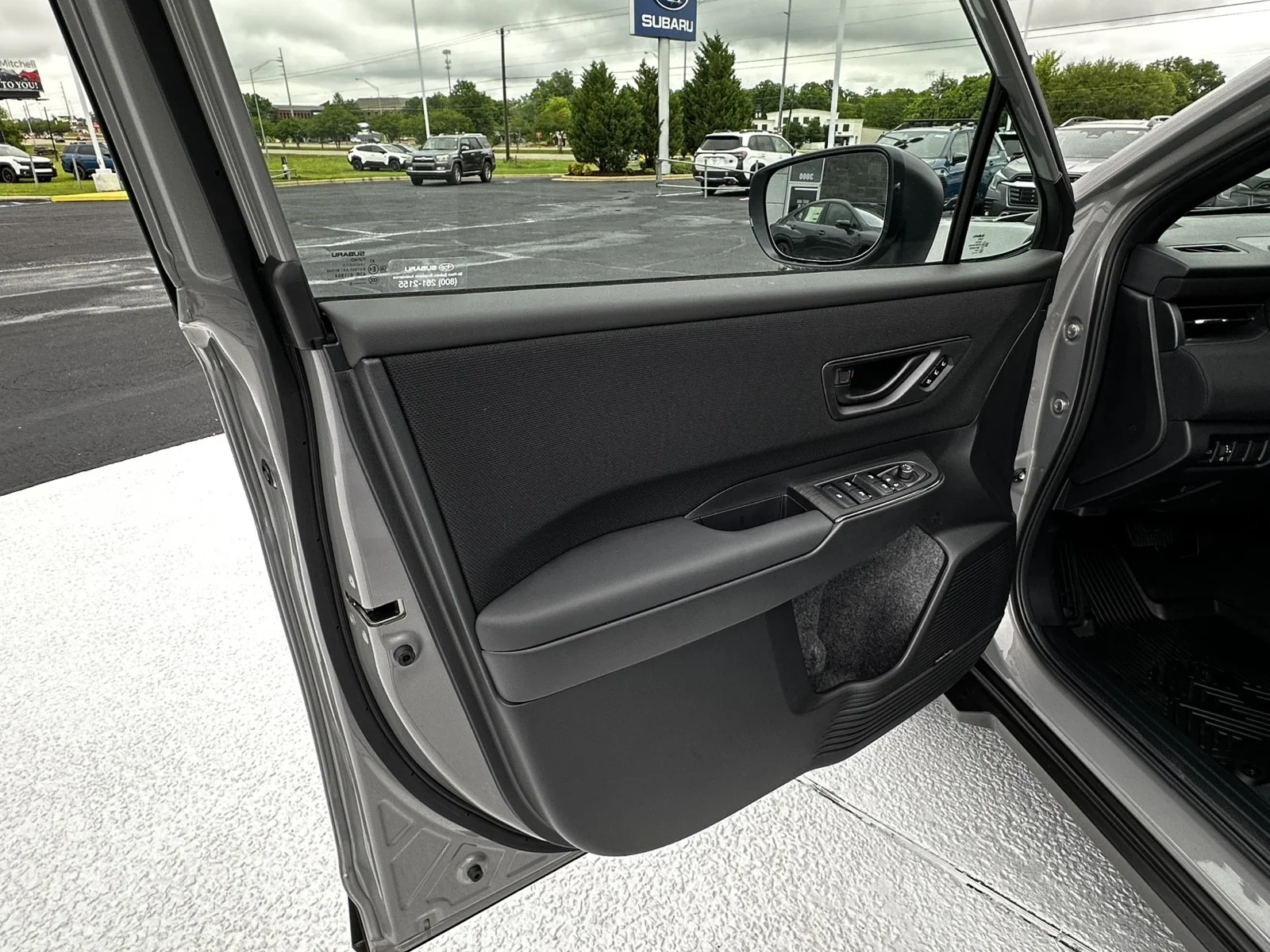 New 2026 RIVER ROCK PEARL Subaru Limited image 13