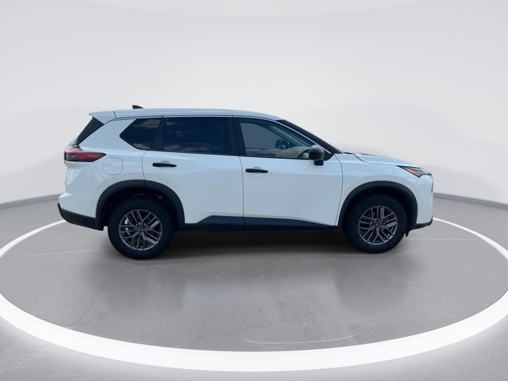 Used 2024 White Nissan S image 9
