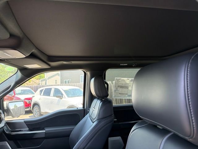 New 2026 Star White Metallic Tri-Coat Ford Platinum® image 16