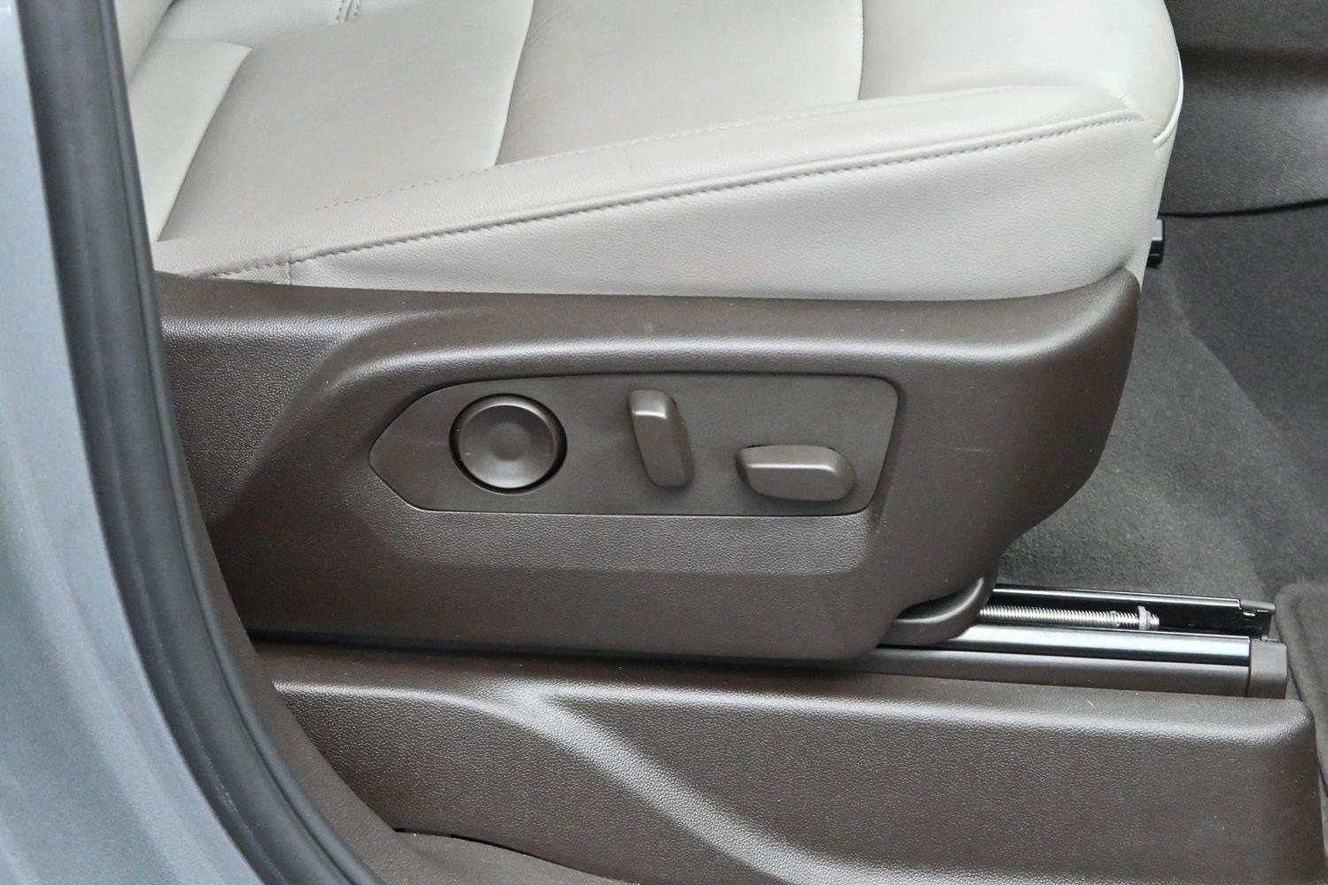 Used 2024 Sterling Gray Metallic Chevrolet Z71 image 35