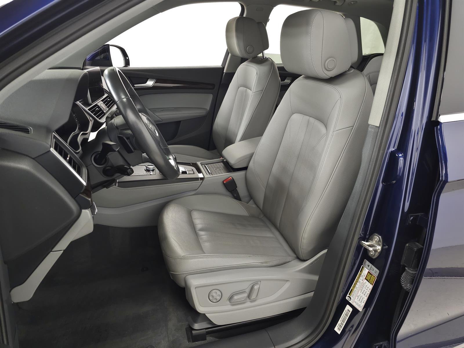 Used 2019 Blue Audi quattro Premium Plus 45 TFSI image 14