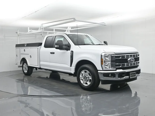 2026 Ford Super Duty XLT