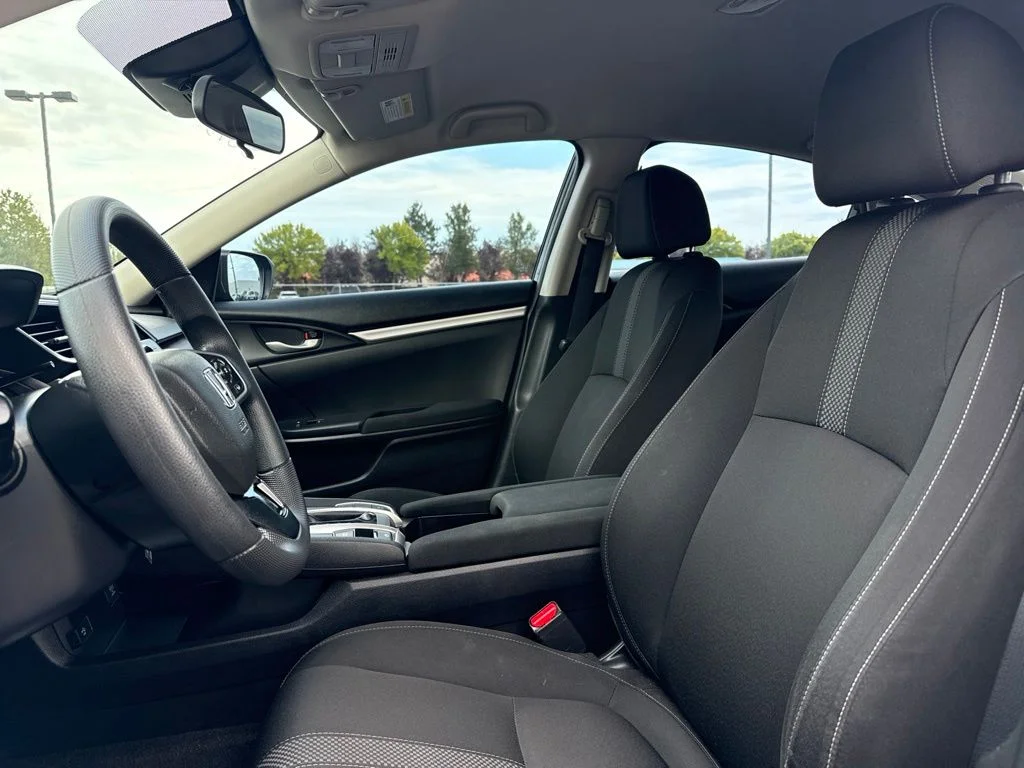 Used 2019 Crystal Black Pearl Honda LX image 9
