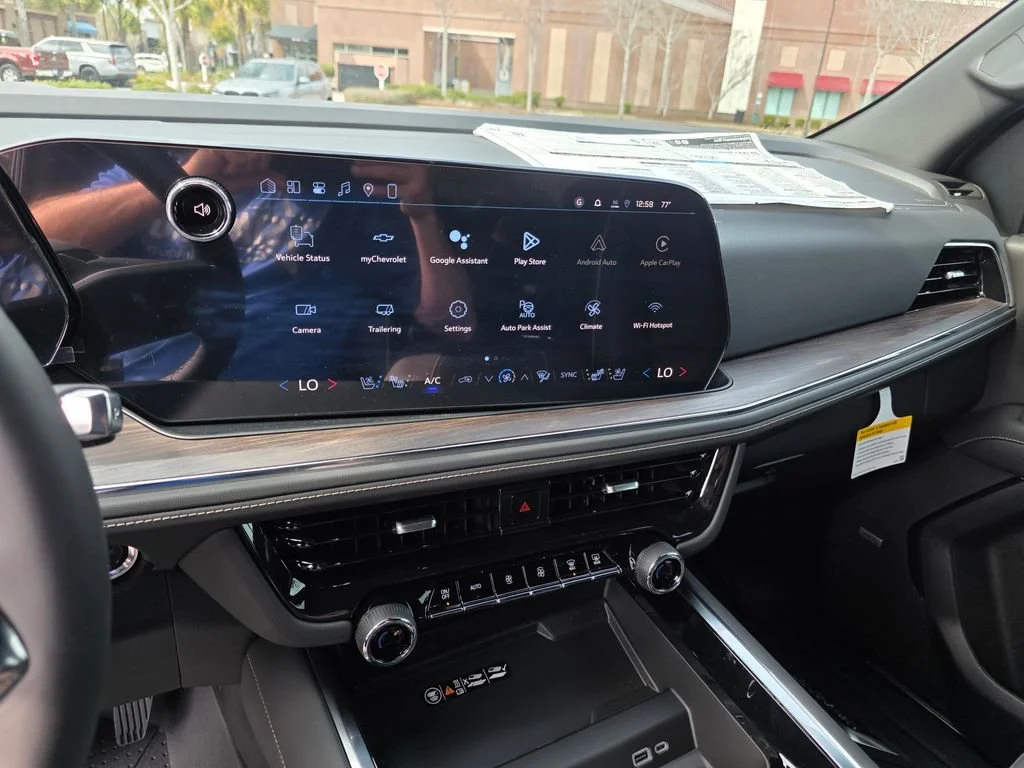 2026 Chevrolet Suburban Premier - Photo 15