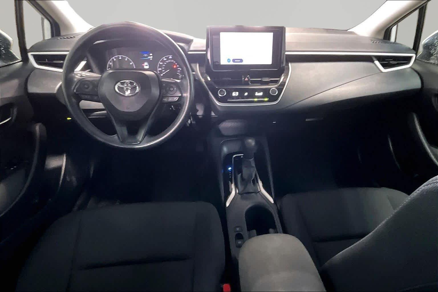 Used 2025 Ice Cap Toyota LE image 16