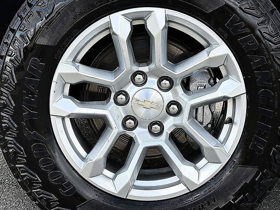 Used 2023 Dark Ash Metallic Chevrolet LT image 8