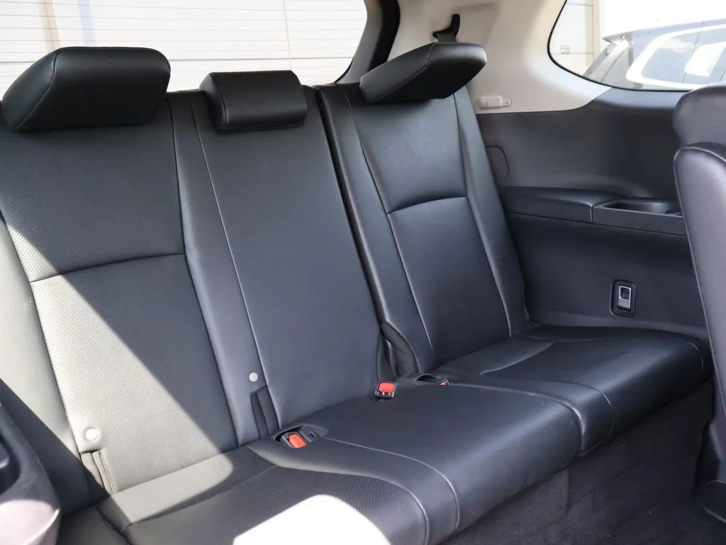 Used 2025 Silver Toyota XLE image 12
