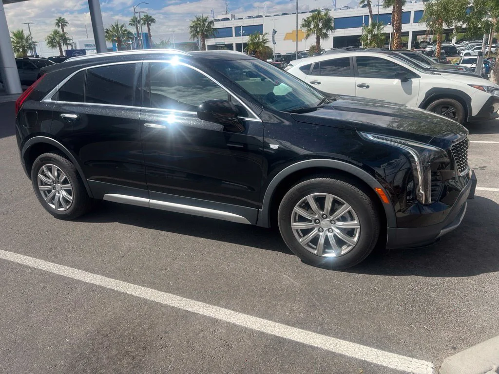 Used 2019 Black Cadillac Premium Luxury image 4