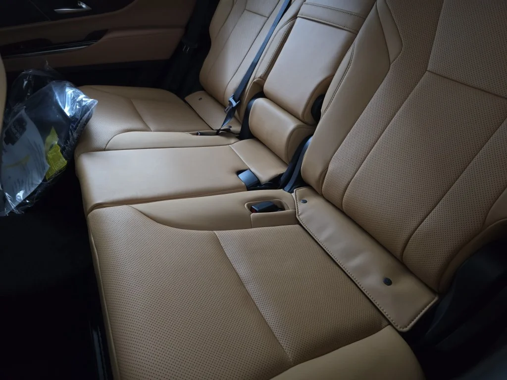 New 2026 Eminent White Pearl Lexus 700h Luxury image 14