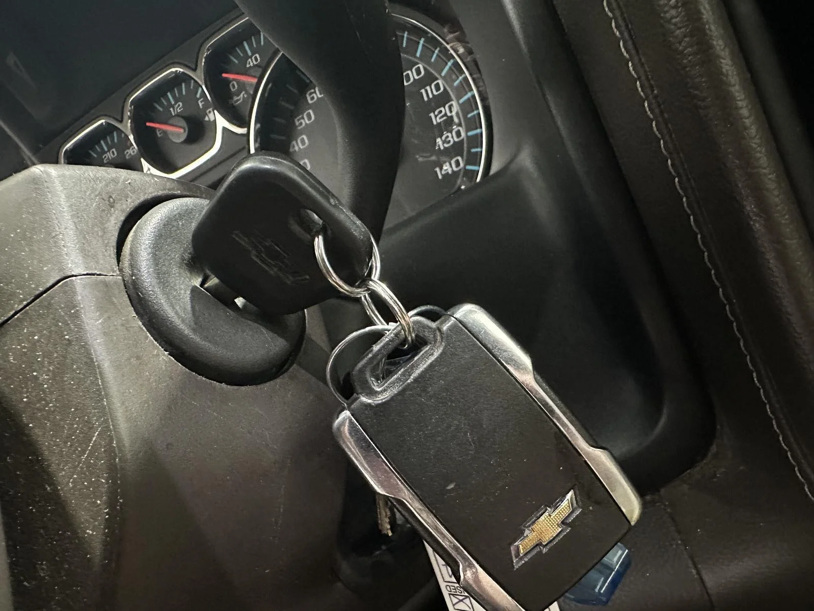Used 2018 SUMMIT WHITE Chevrolet LTZ image 15
