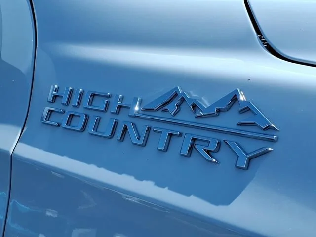 New 2026 Polar White Tricoat Chevrolet High Country image 27