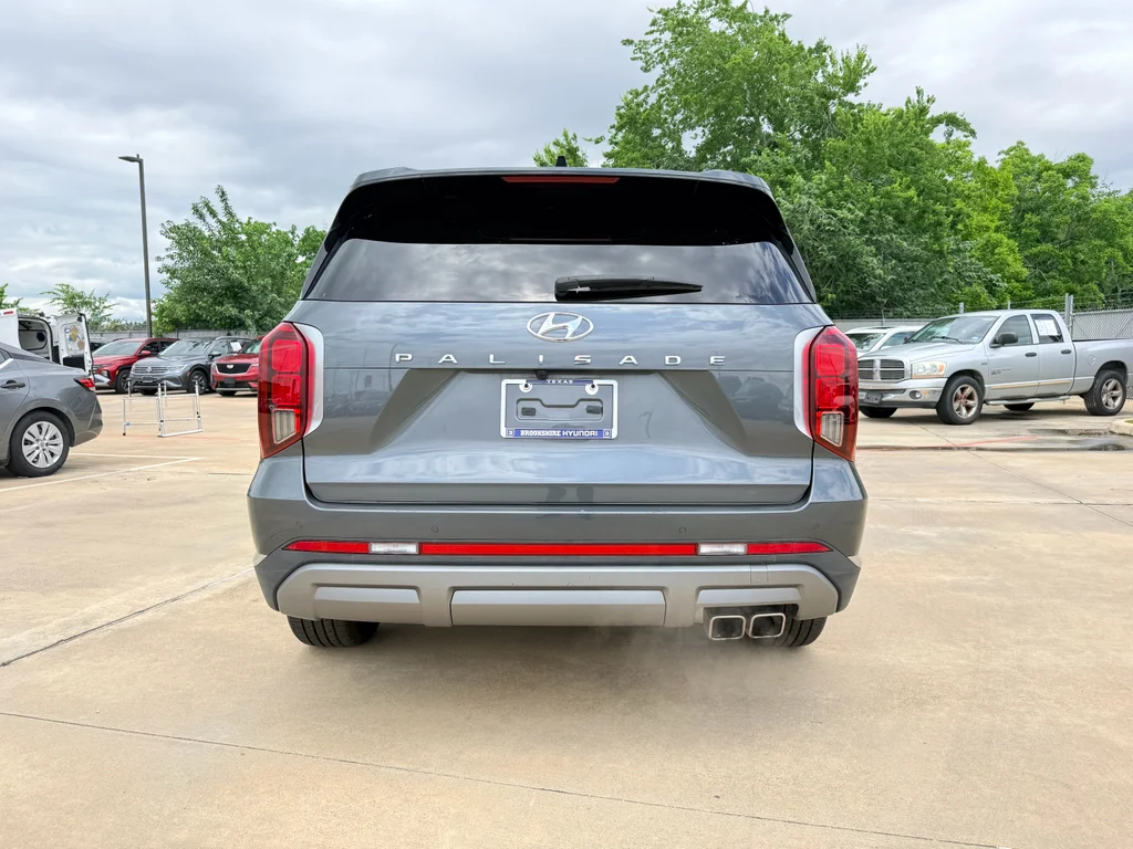 Used 2023 Steel Graphite Hyundai Limited image 7