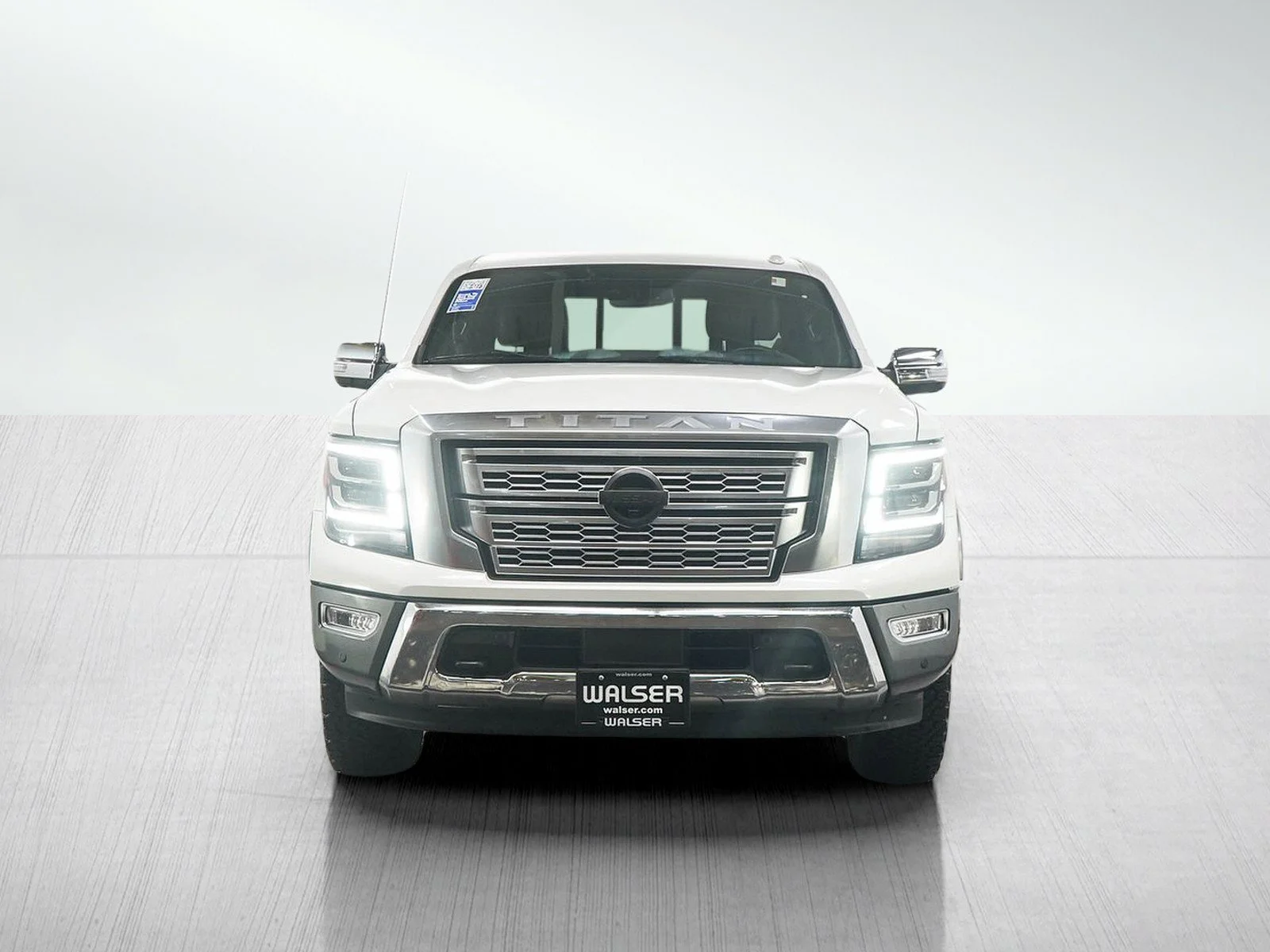 Used 2021 Pearl White Metallic Nissan Platinum Reserve image 8