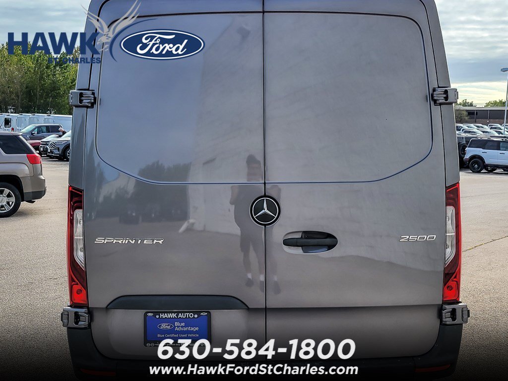 Used 2023 Selenite Gray Metallic Mercedes-Benz  image 5