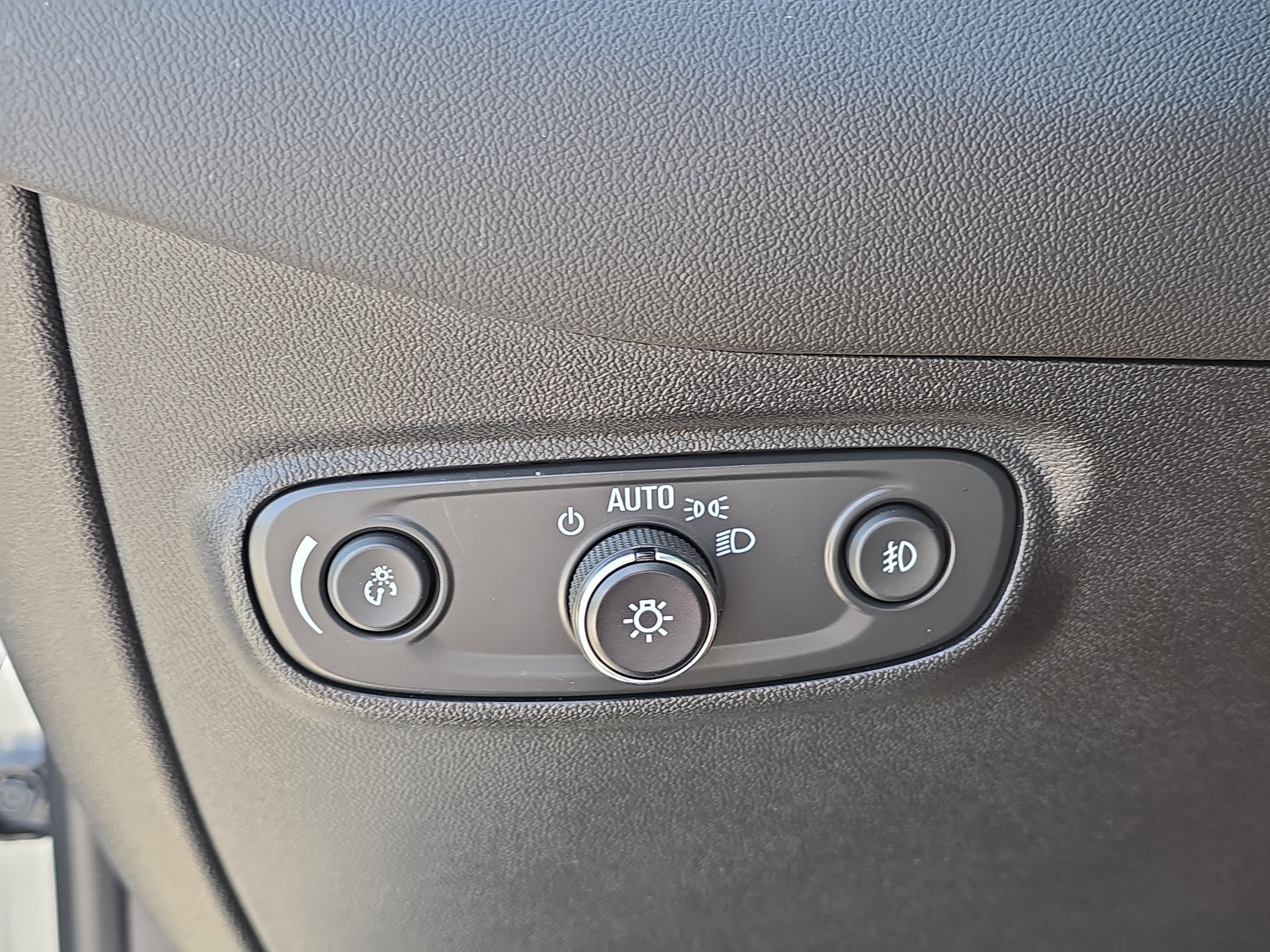 Used 2024 Sterling Gray Metallic Chevrolet Premier image 30