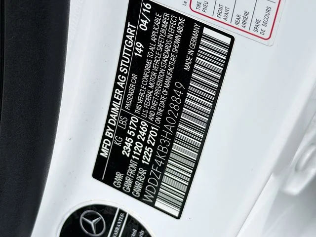 Used 2017  Mercedes-Benz E 300 image 31