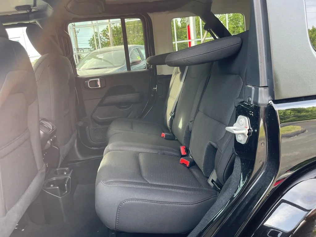 Used 2023 Black Jeep Sahara image 21