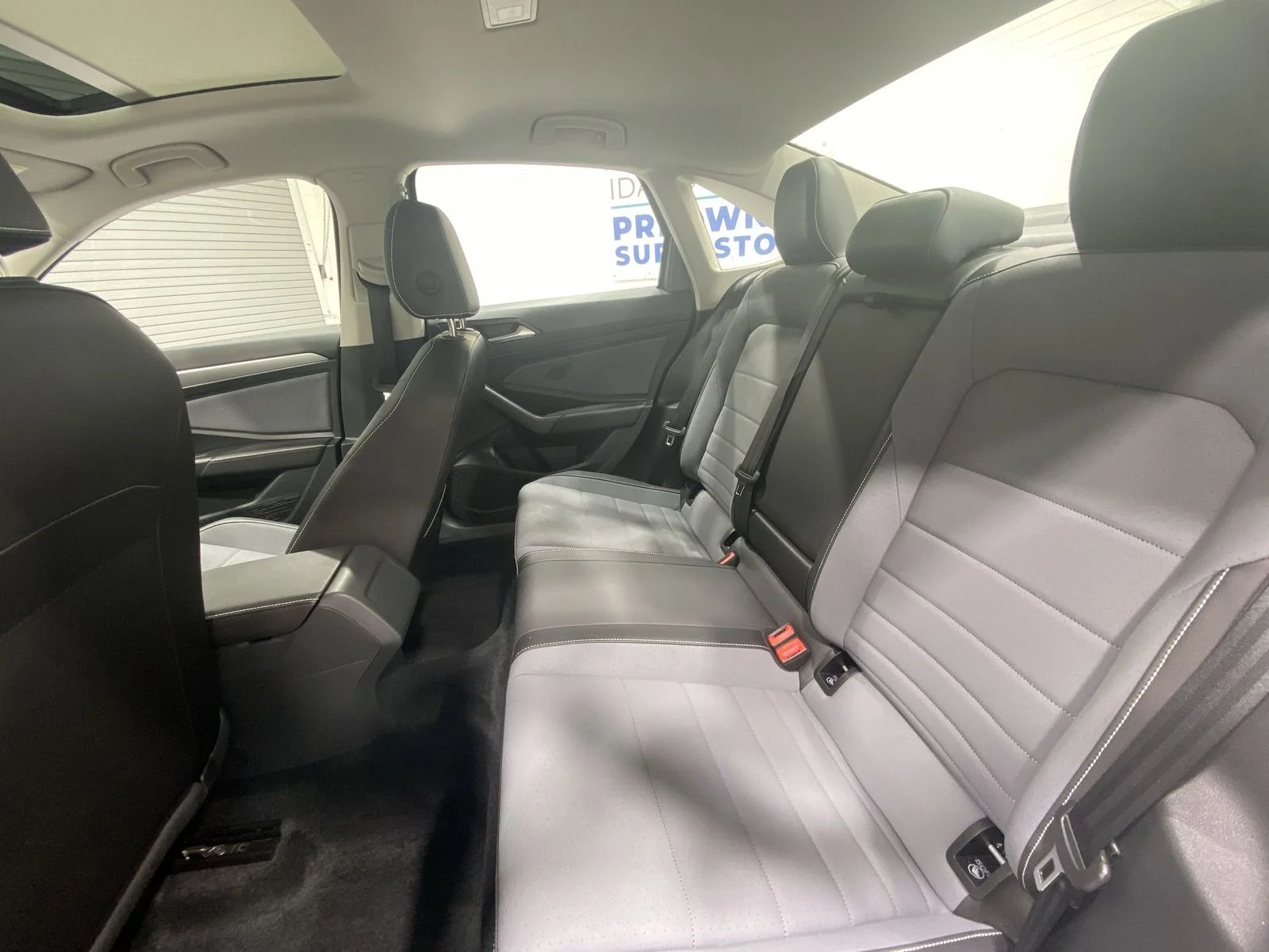 2025 Volkswagen Jetta SE - Photo 22