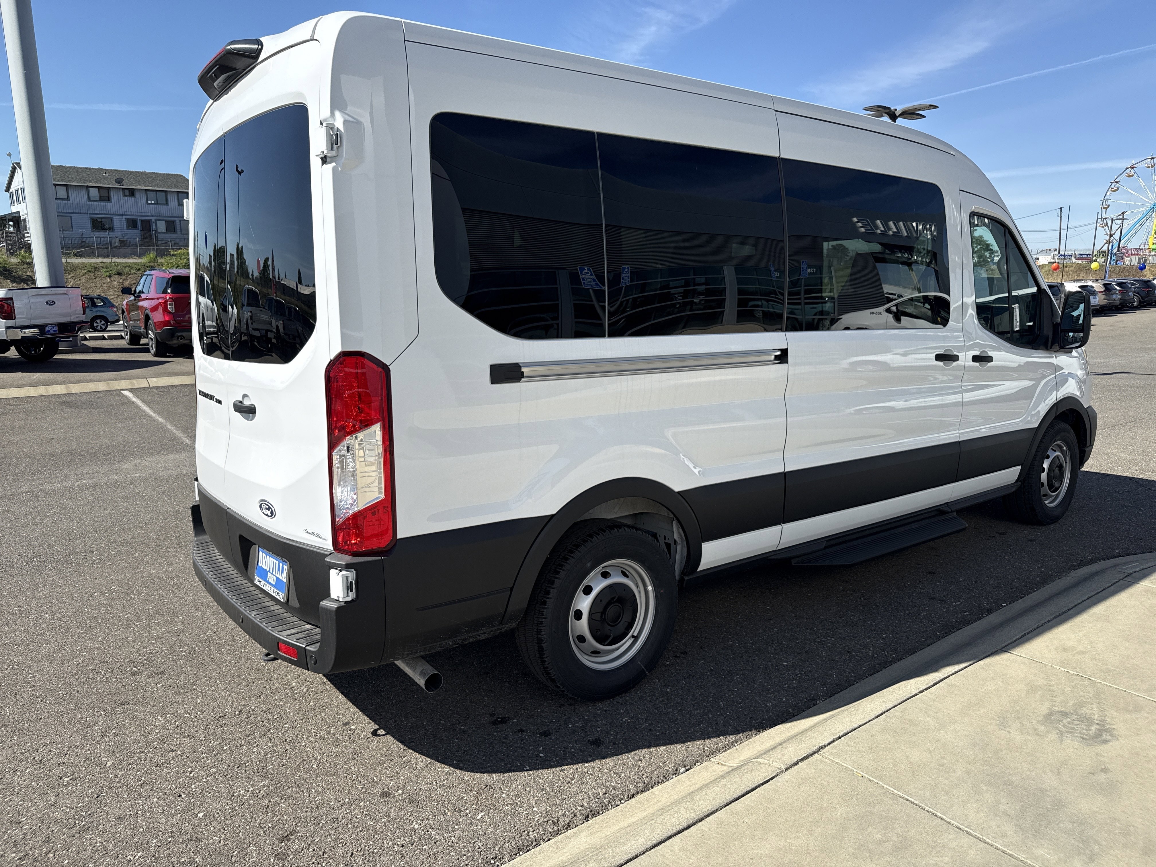 New 2026 Oxford White Ford Passenger Van XL image 5