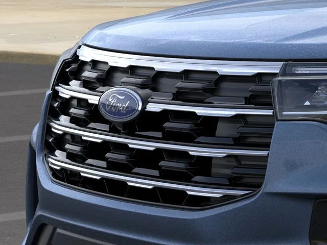 Used 2025 Vapor Blue Ford Active image 17