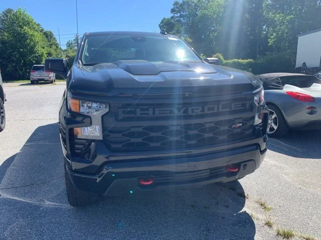Used 2025 Black Chevrolet Custom Trail Boss image 3